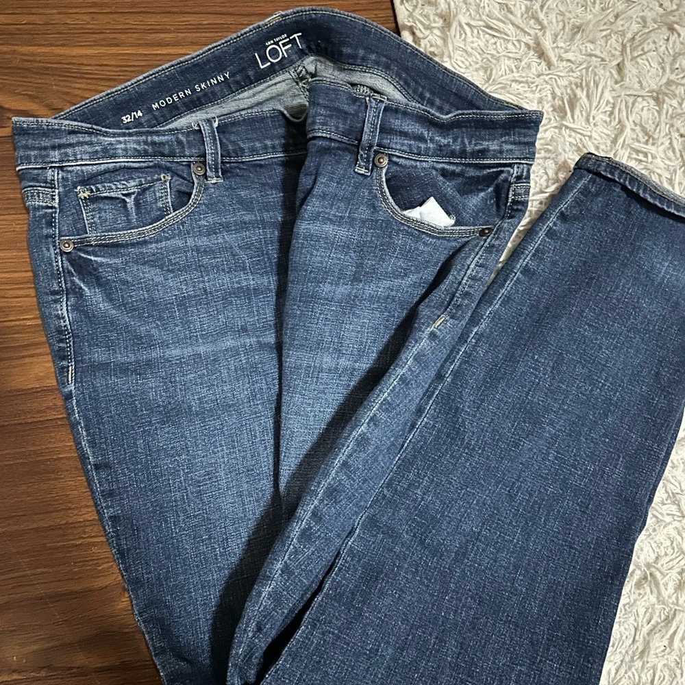 Ann Taylor Loft Modern Skinny Jeans Size 32 - Picture 3 of 3